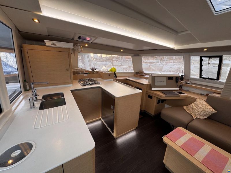 Fountaine Pajot Astrea 42