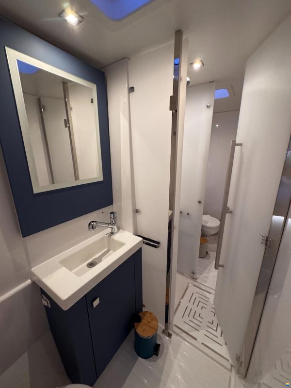 Fountaine Pajot Astrea 42