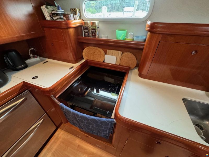 Beneteau 57