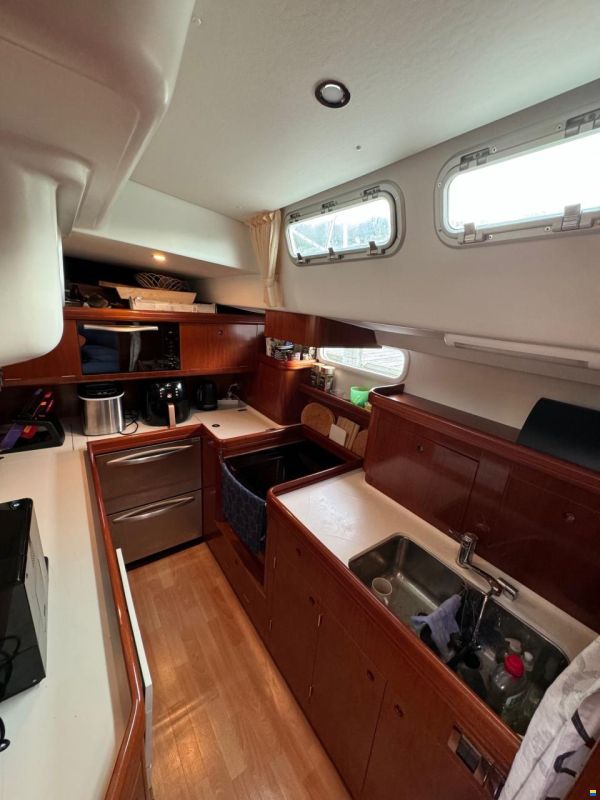Beneteau 57
