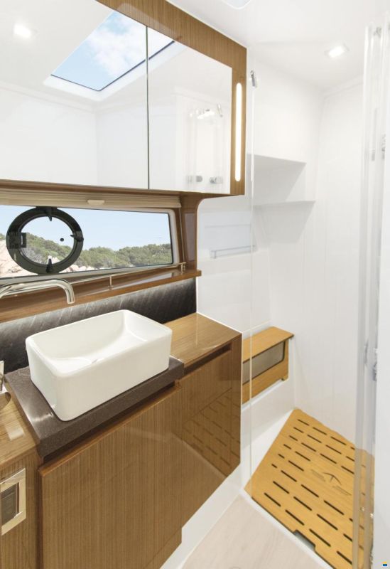 Sealine C430