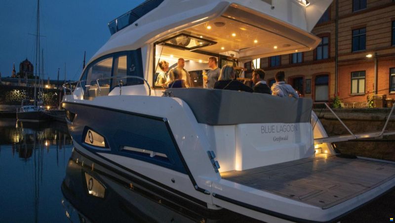 Sealine F430