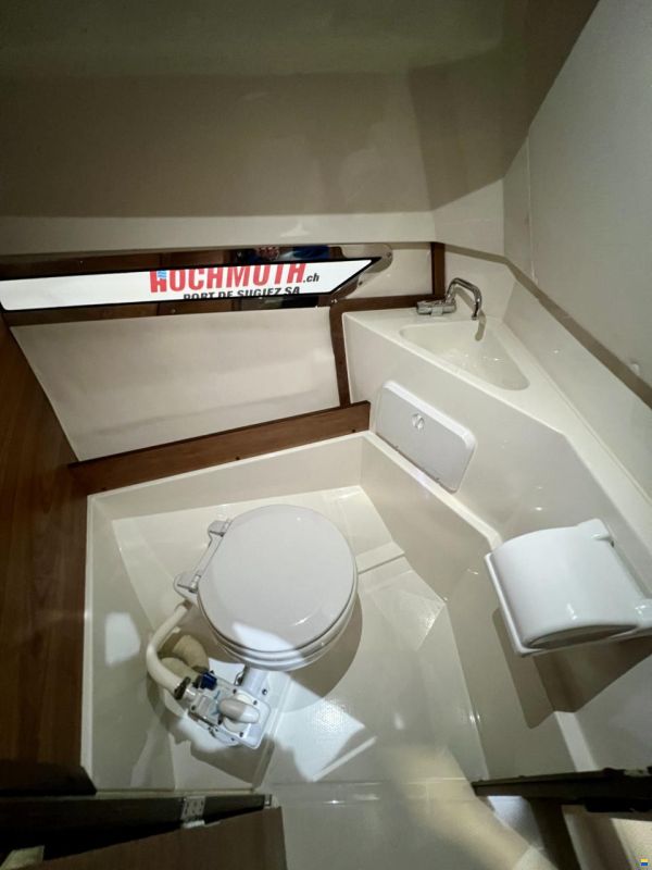 Parker 750 Cabin Cruiser