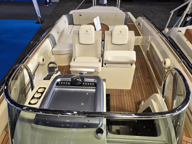 Invictus 280 GT