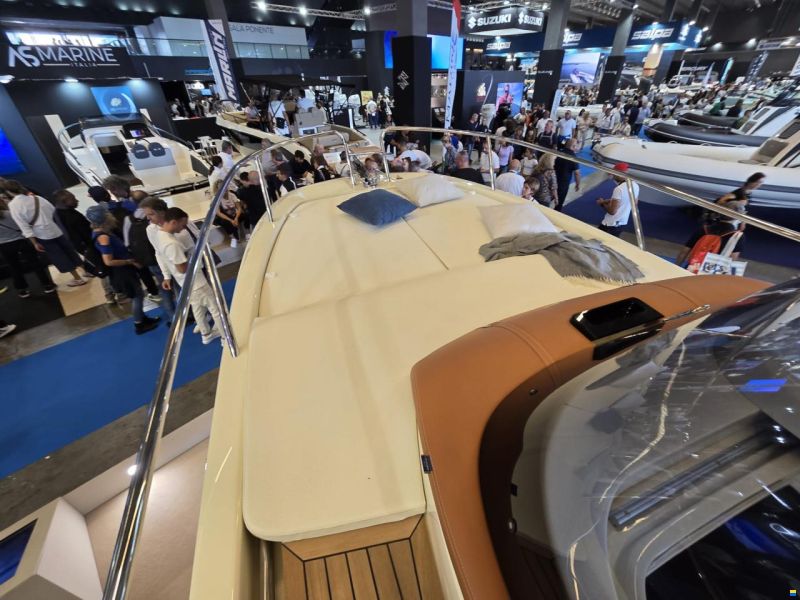 Invictus 250Cxi Capoforte