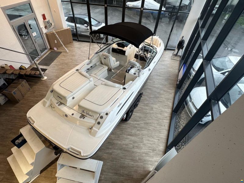 Sea Ray 250 SLX