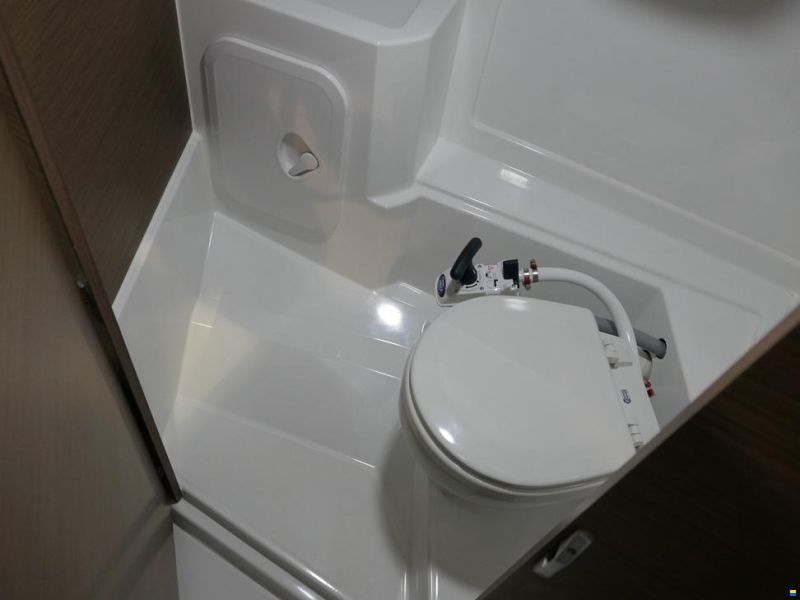 Beneteau Antares 7 OB V2 mit DF200APX