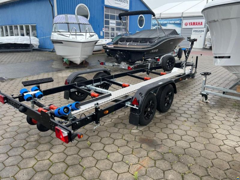 Zodiac N-ZO 700 Cabin