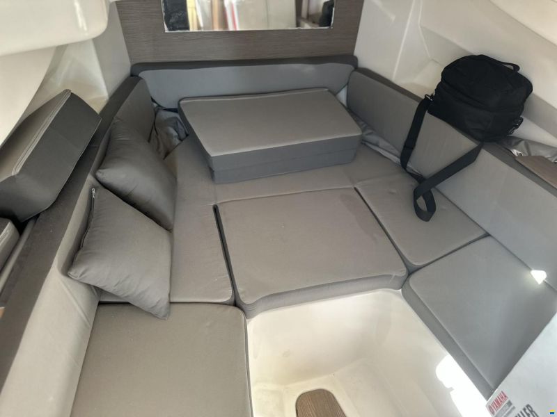 Zodiac N-ZO 700 Cabin
