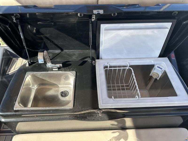 Zodiac N-ZO 700 Cabin