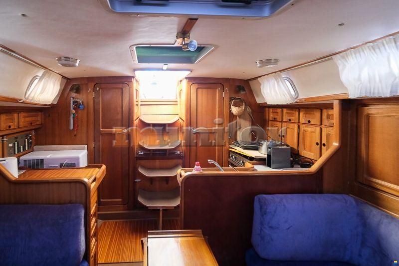 Bavaria 350