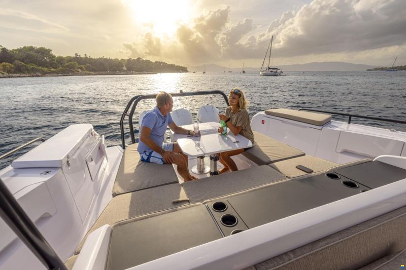 Axopar Yachts Axopar 45 Cross Top