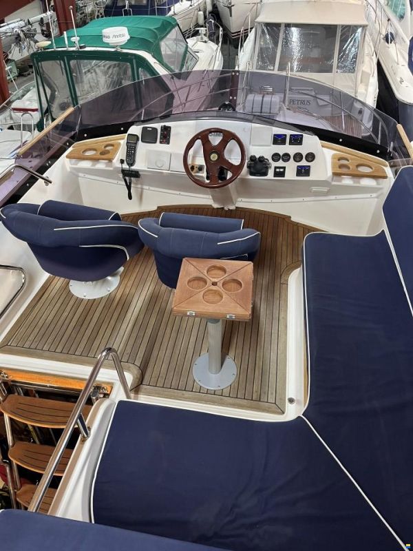 Nord West 390 Flybridge