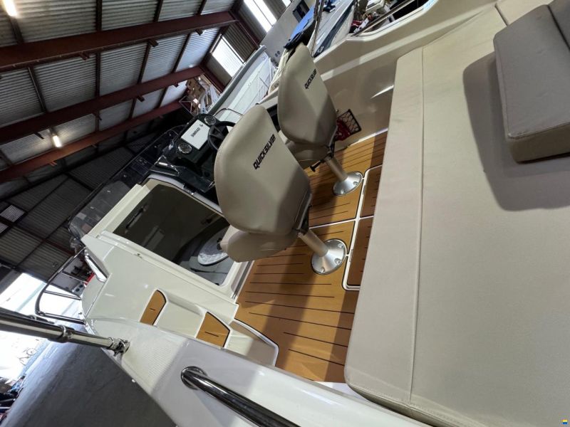 Quicksilver Activ 555 Cabin mit Mercury 80 PS