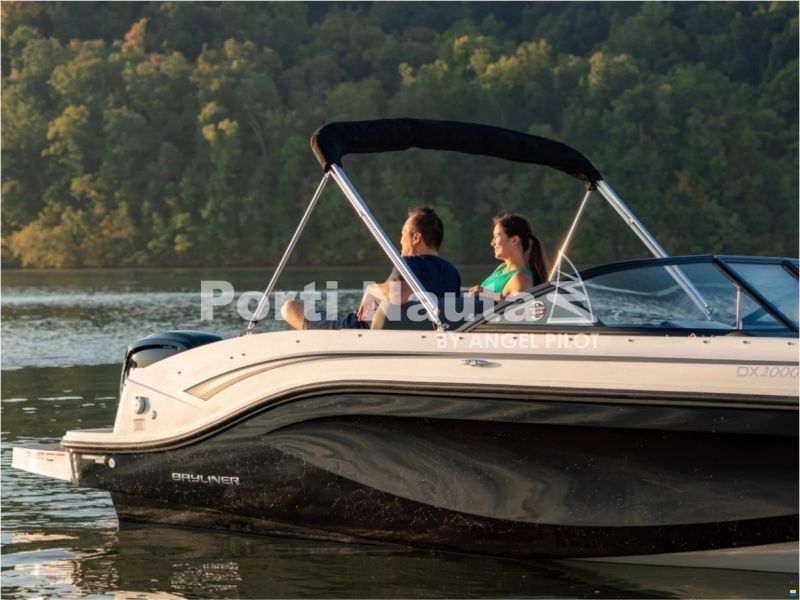 Bayliner Deck Boat DX 2000 OB
