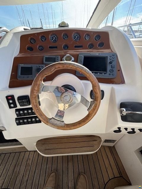 Astondoa 40 open