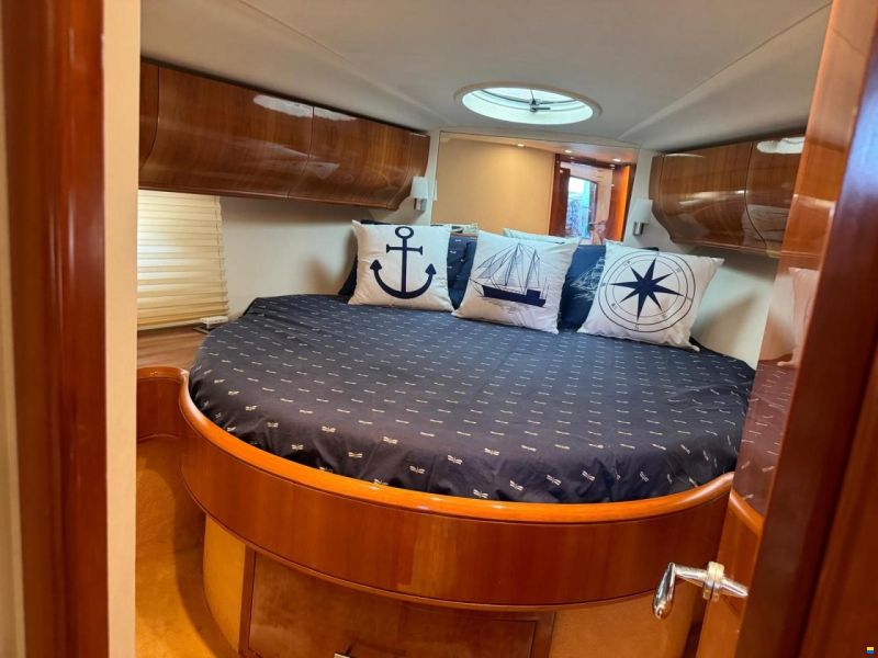 Astondoa 40 open