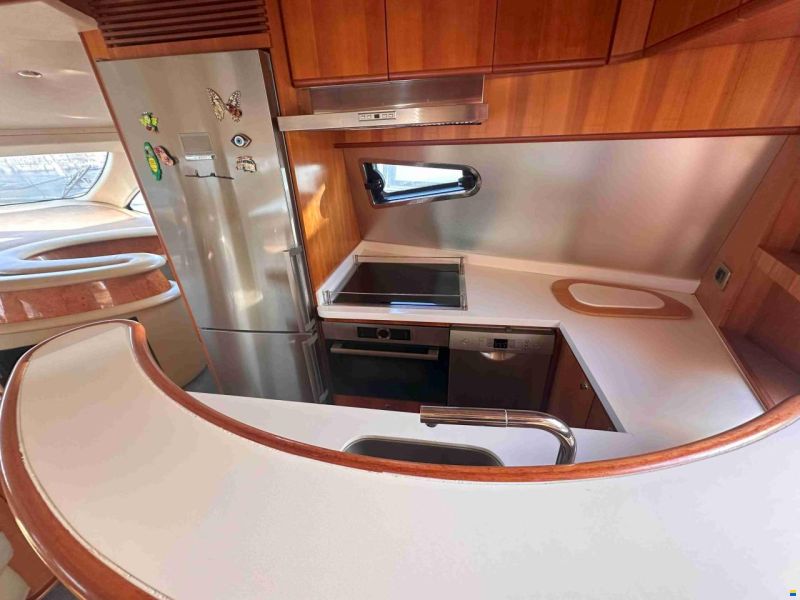 Azimut 68 evolution