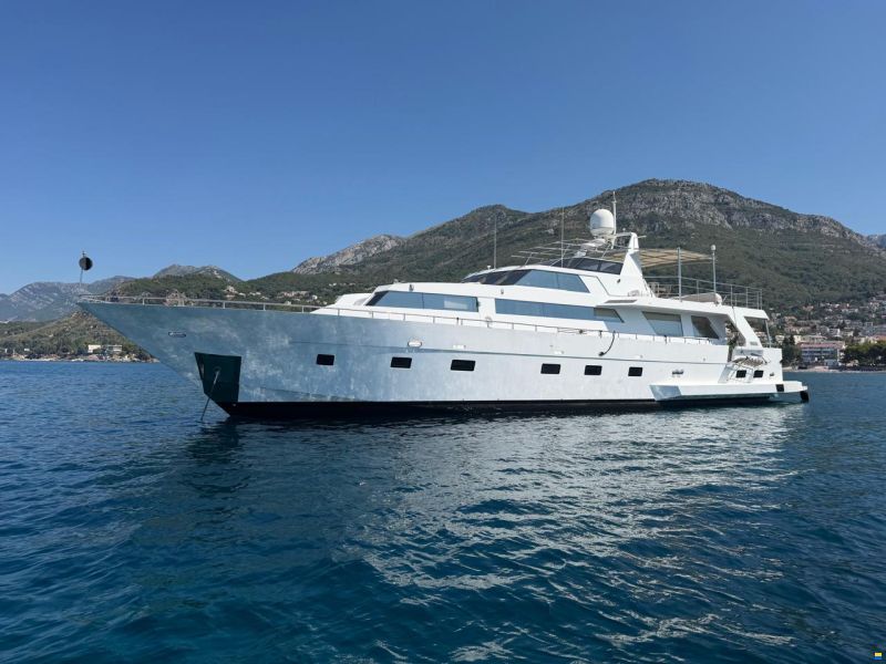 Heesen 83