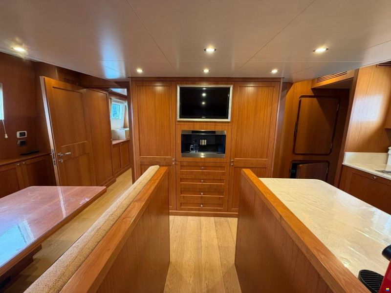 Heesen 83