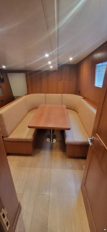 Heesen 83