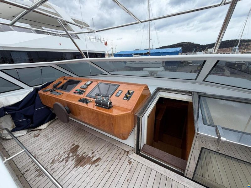 Heesen 83