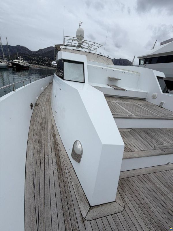 Heesen 83