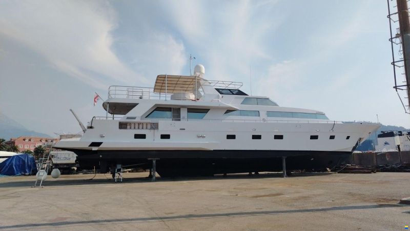 Heesen 83