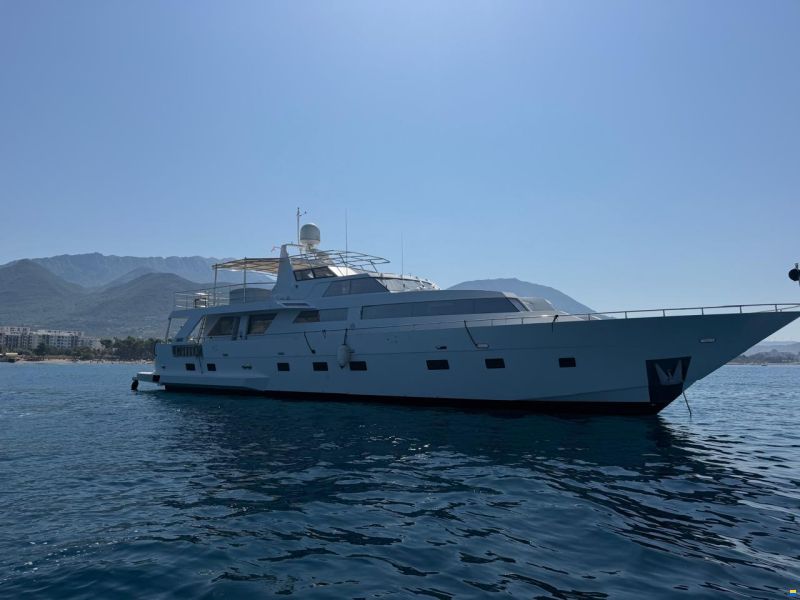 Heesen 83