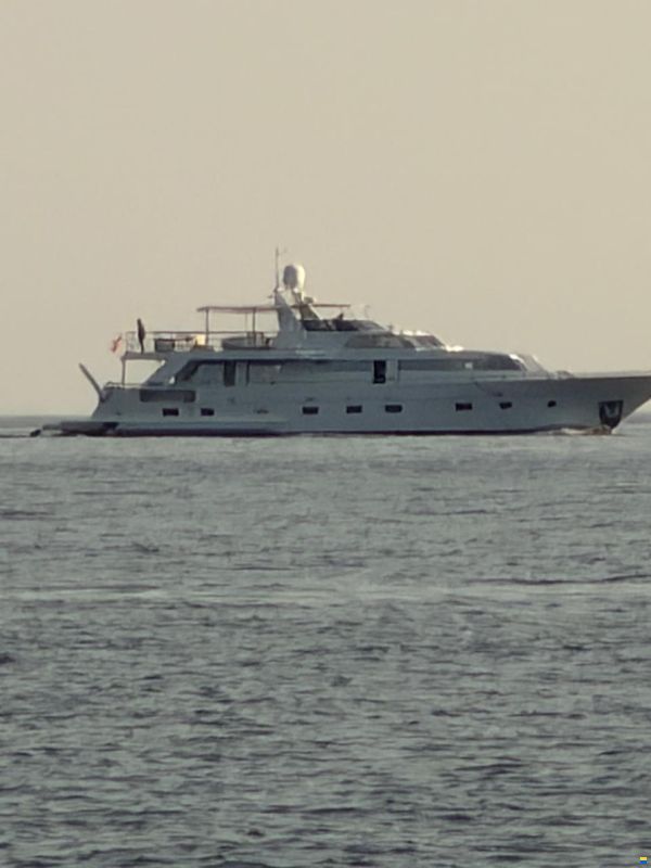 Heesen 83