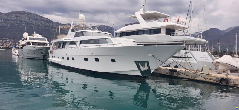 Heesen 83