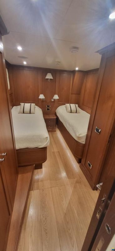 Heesen 83