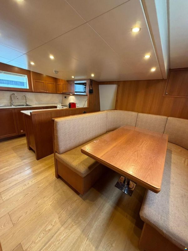 Heesen 83