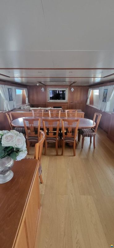 Heesen 83