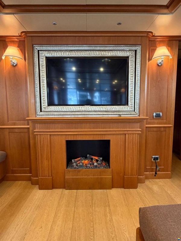 Heesen 83