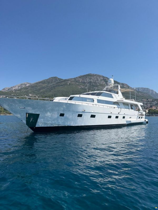 Heesen 83
