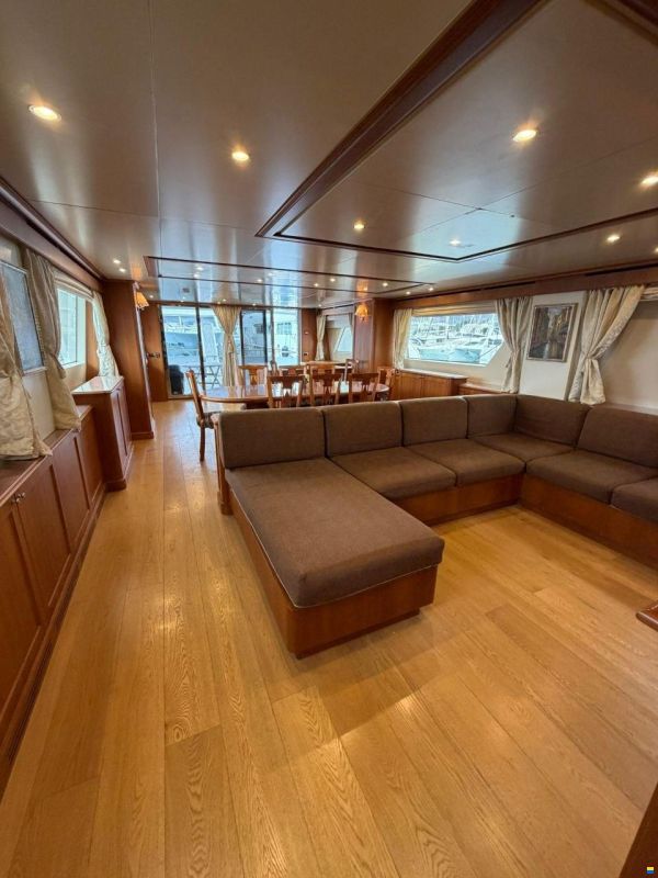 Heesen 83