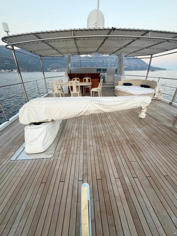 Heesen 83