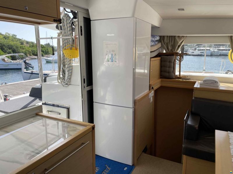 Lagoon 400S2