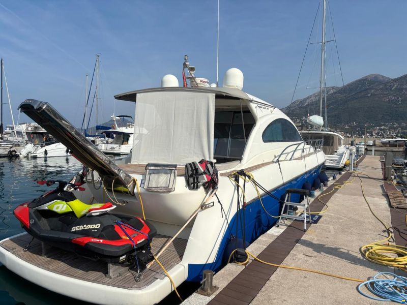 C.N. Casa 54HT