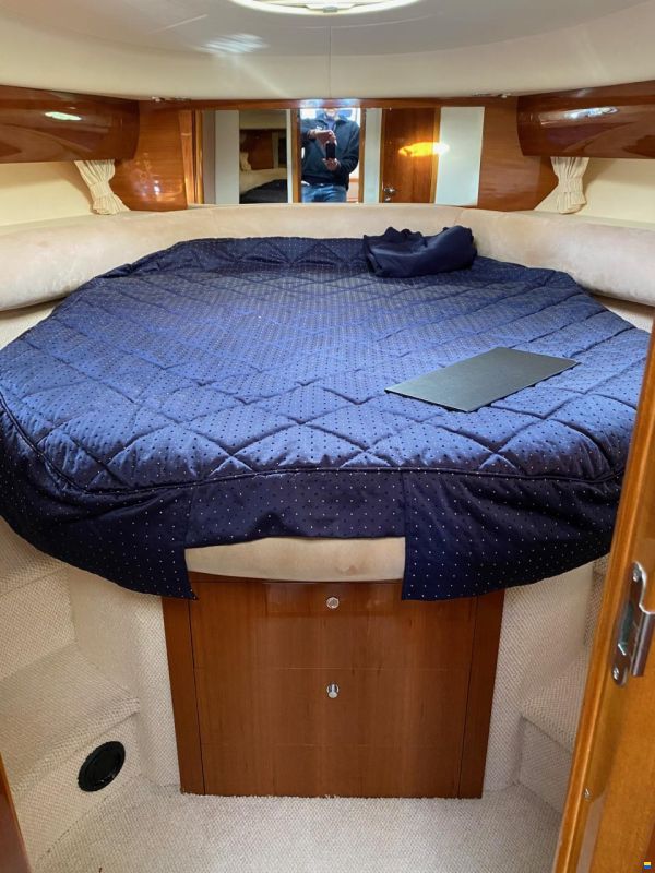 Princess V42