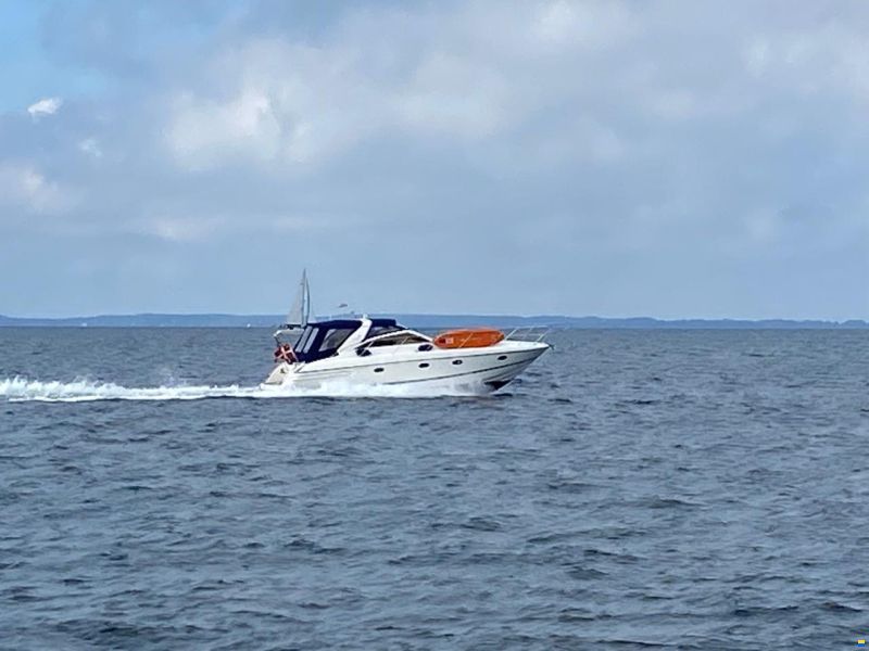 Princess V42
