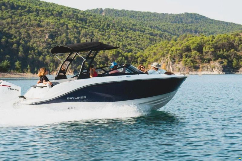 Bayliner V20