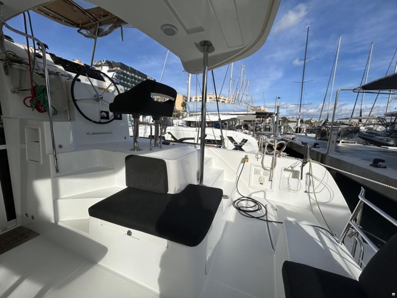 Lagoon 40