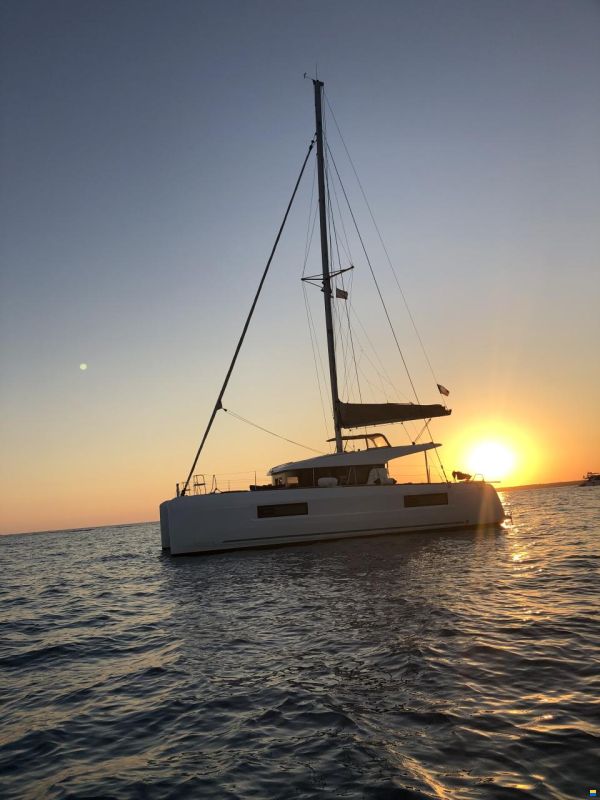 Lagoon 40