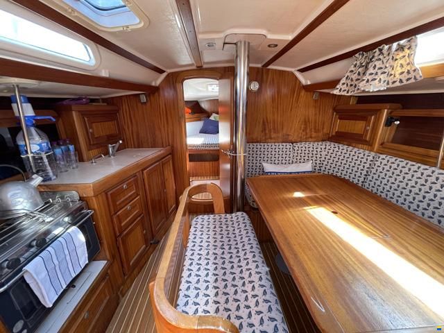 Dufour 38 Classic