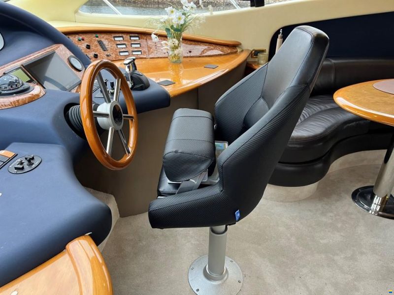 Azimut 55