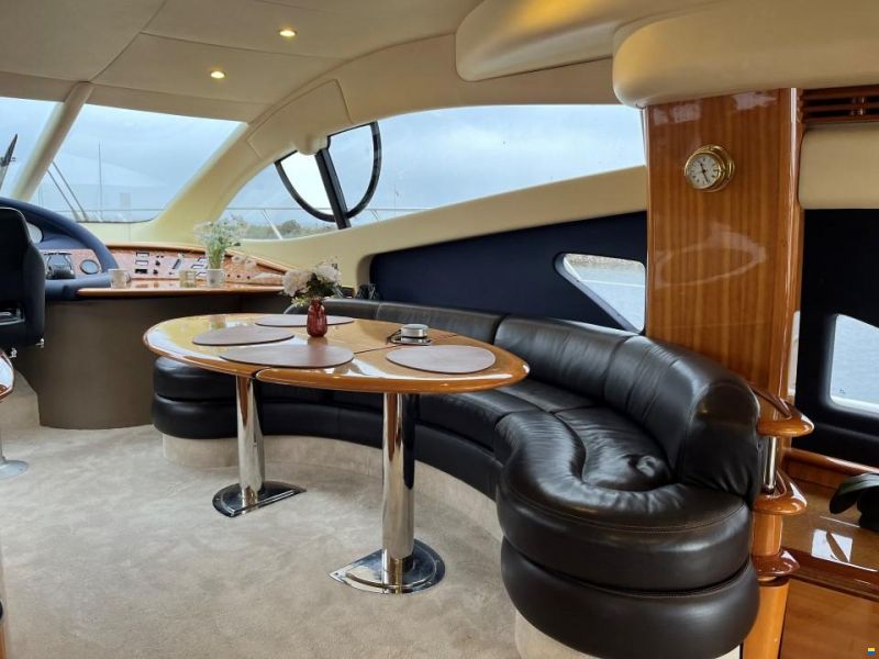 Azimut 55