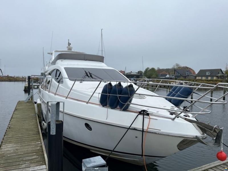 Azimut 55