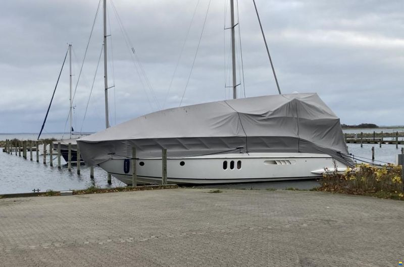 Azimut 55